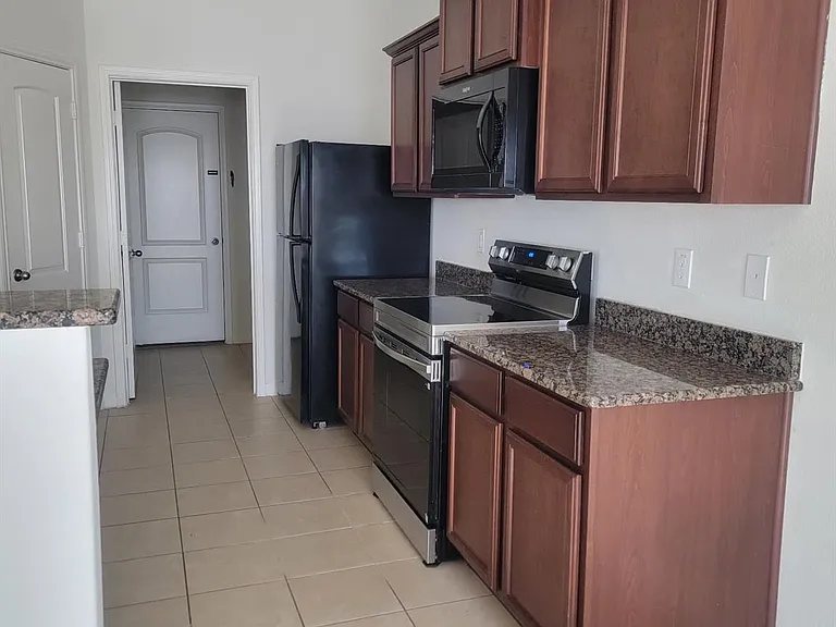2214 Seabourne Trails Rd — Photo 3