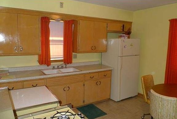 4th image of 4734 N 71st St