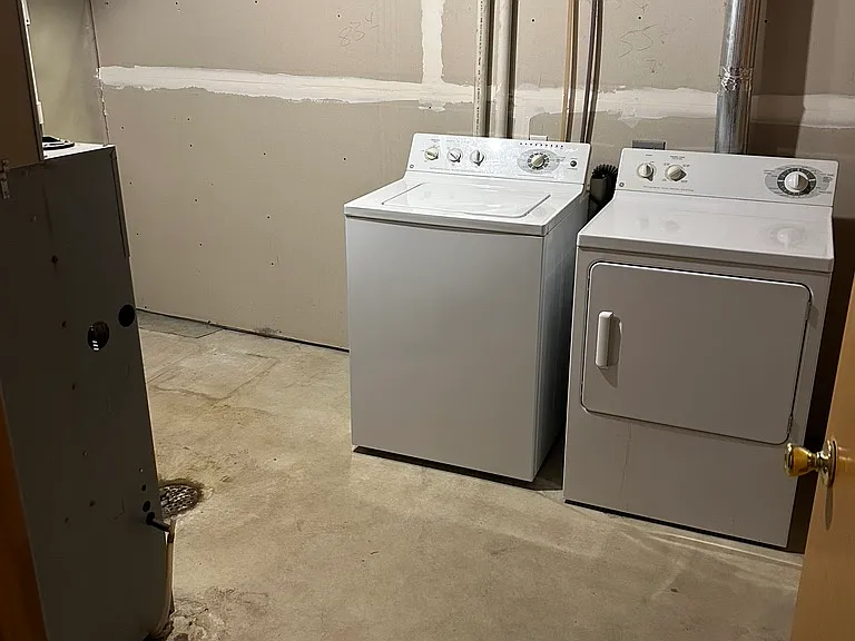 downstairs laundry/ maintenance room