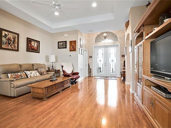 4th image of 10107 Mainsail Dr