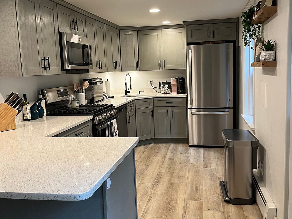1st image of 205 Standish Ave #3