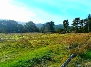 1823 River Bar Rd, Fortuna, CA 95540