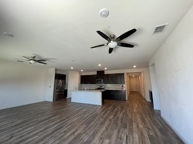5032 Grasscreek Dr — Photo 14