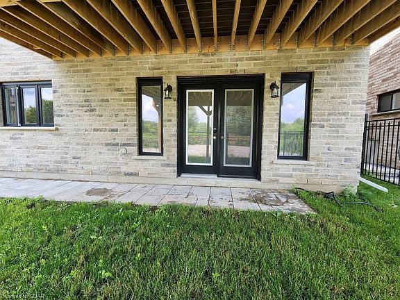 5th image of 285 Macalister Blvd #Basement