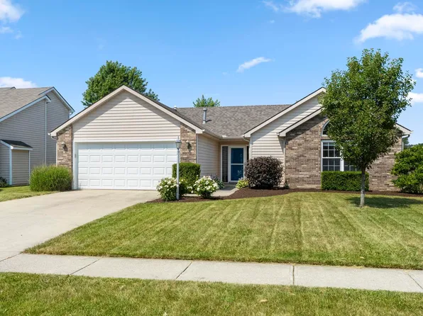 16039 Grand Willow Blvd, Huntertown, IN 46748