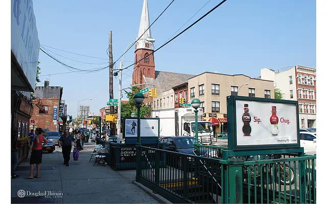 Rented by Douglas Elliman | media 23