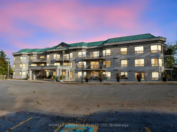 24 Chapel St #136, Halton Hills, ON L7G 6A7