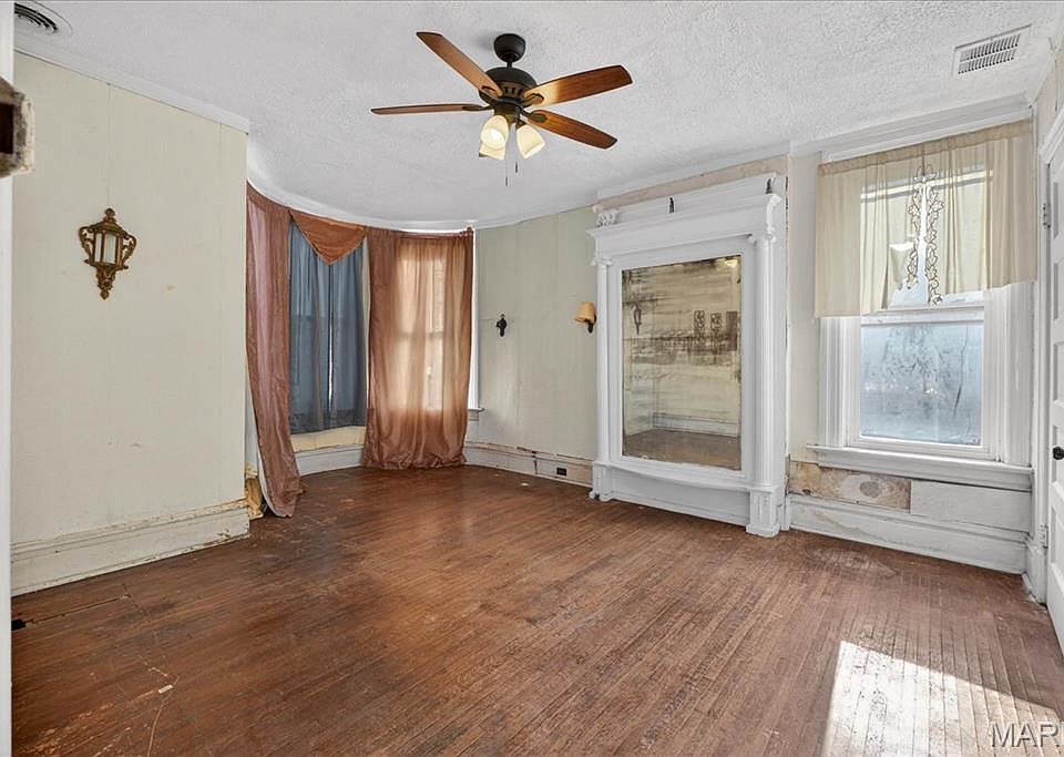 22nd image of this home