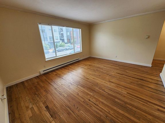 4th image of 5227-5233 Brooklyn Ave NE #5227-2