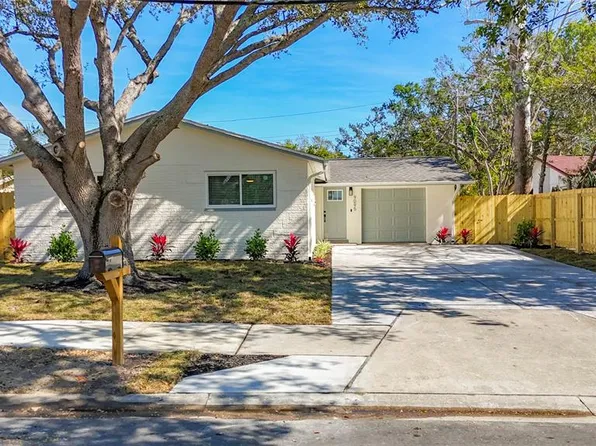 9095 52nd St N, Pinellas Park, FL 33782