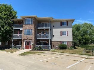 1020 Duchess Dr UNIT 12, Solon, IA 52333