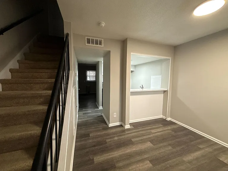 Caswell at Central Avenue — Photo 4