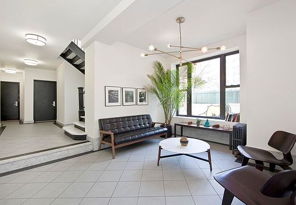 5th image of 9 E 118th St APT 2D