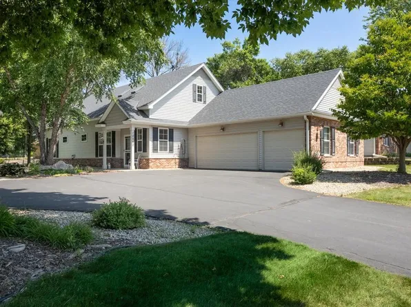 10562 Mississippi Cir N, Brooklyn Park, MN 55443