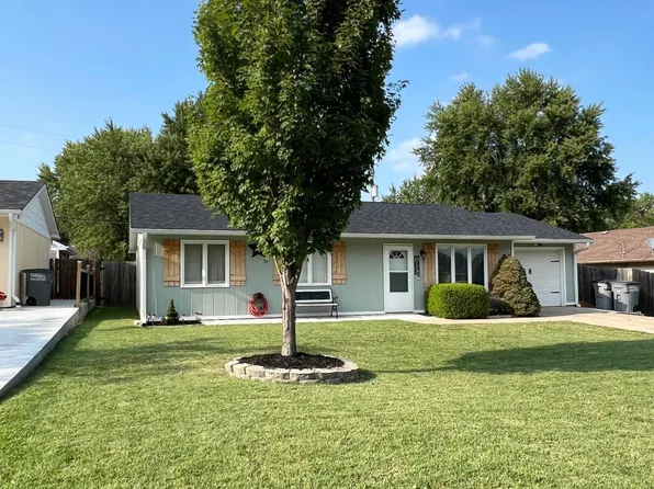 108 Cypress Dr, Emporia, KS 66801