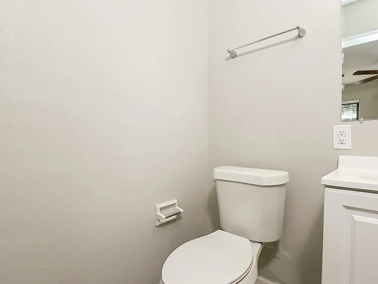 1827 Rotary Dr — Photo 10