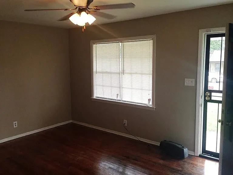 3570 Pearson Rd — Photo 4