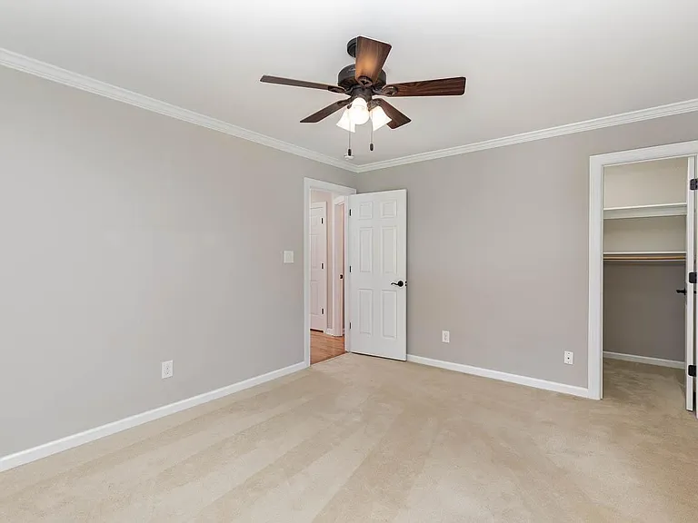 605 Brighton Rd — Photo 20