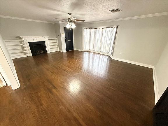 5th image of 1016 E Cypress St