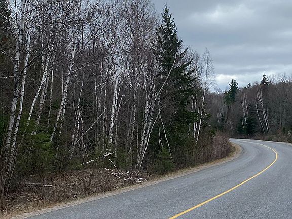 4th image of 0 Madawaska Rd