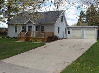 281 E Prosper Rd, Falmouth, MI 49632