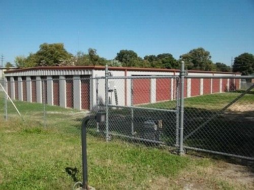 1st image of 775 Beaumont Ave