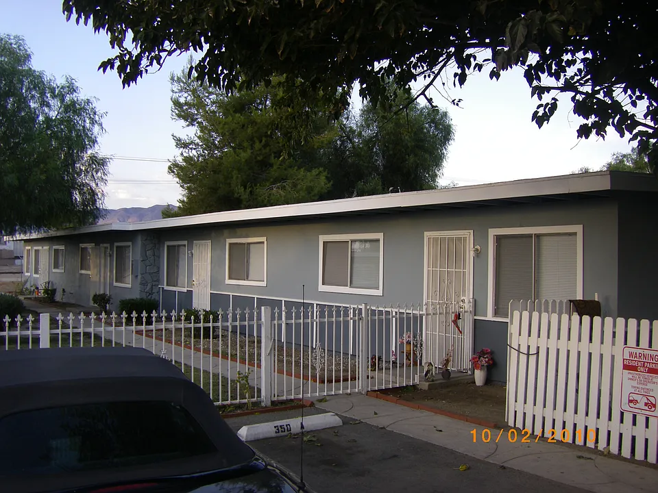 350 W Kimball Ave #B