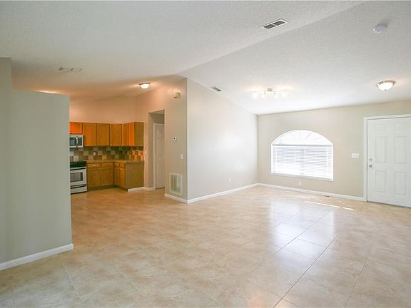 3rd image of 1015 Mardi Gras Dr