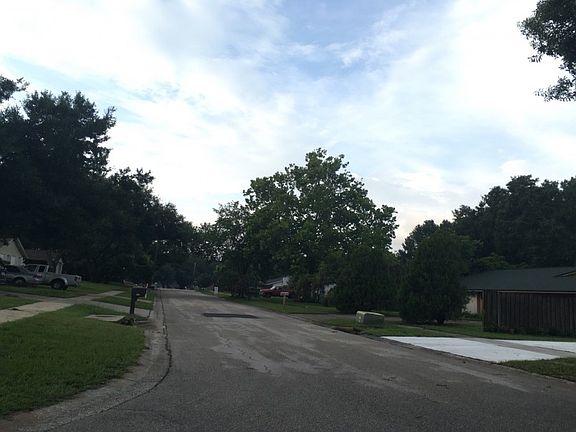 4th image of 609 Hillpoint Way