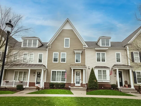 215 3rd St, Oakmont, PA 15139