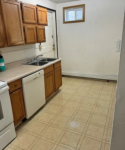 227 7th Ave S #3 — Photo 4