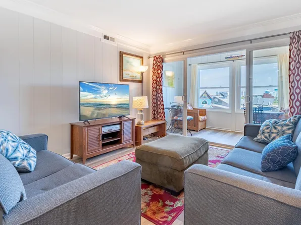 120 53rd St #L30102, Ocean City, MD 21842