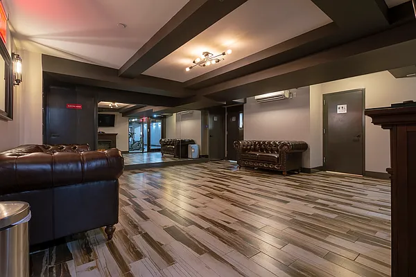 Rented by ERNY LLC | media 19