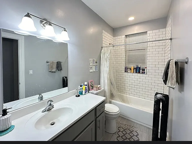 6259 N Lakewood Ave #1 — Photo 7