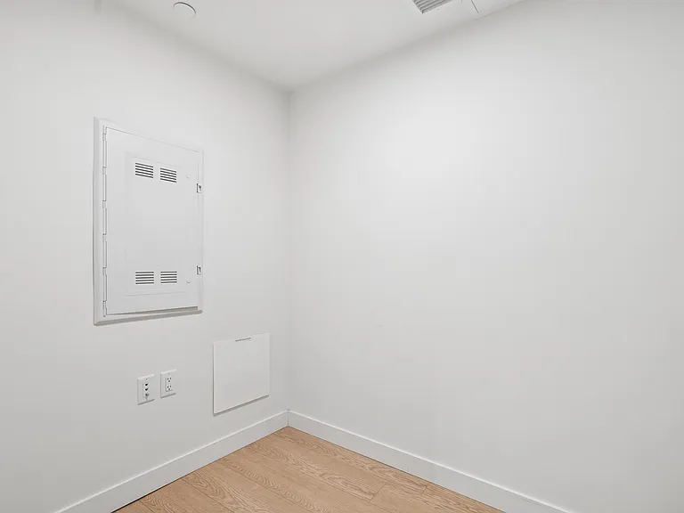 89 Nelson St #511 — Photo 23