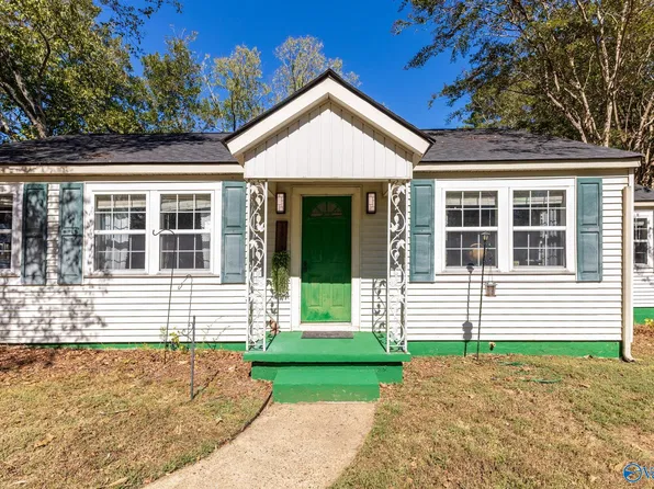 1604 W Market St, Athens, AL 35611