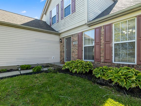 2nd image of 10033 Alexia Dr