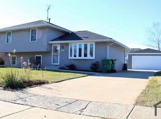 1813 Cumberland Dr, Plainfield, IL