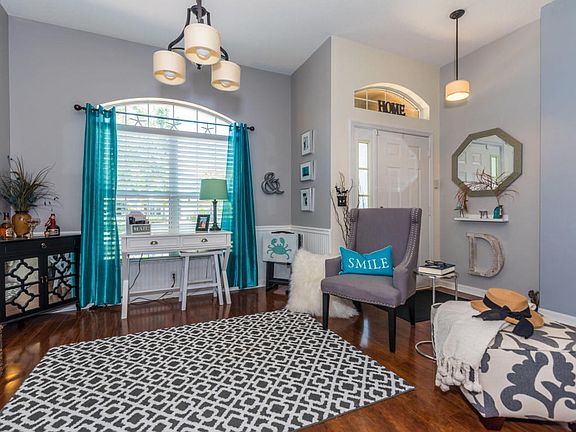 Dining Room and Entry