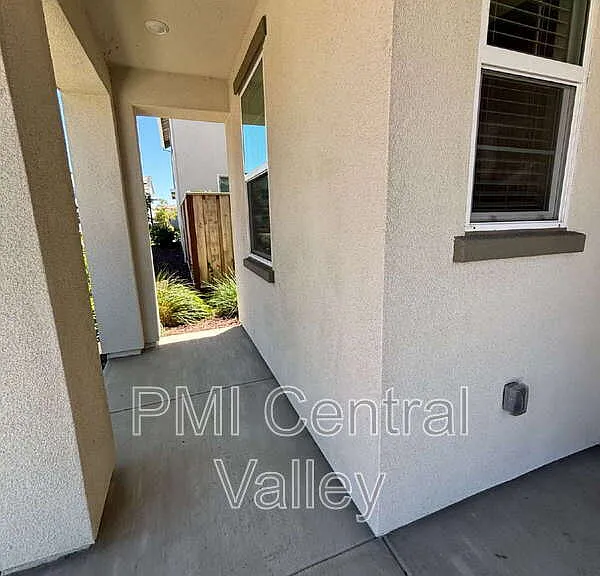 3226 Tibidabo St — Photo 4