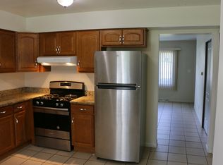 2248 Jericho Rd, Aurora, IL 60506