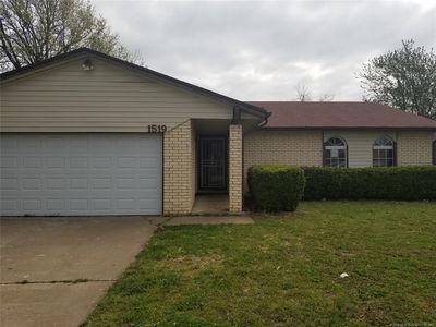 1519 S 140th Ave E, Tulsa, OK, 74108