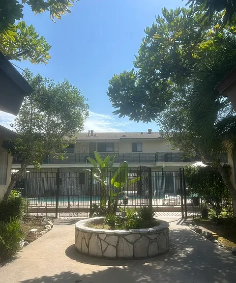 570 N Hollenbeck Ave #0 — Photo 11