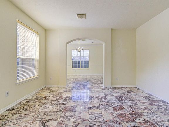 5th image of 14943 Stonelick Bridge Ln
