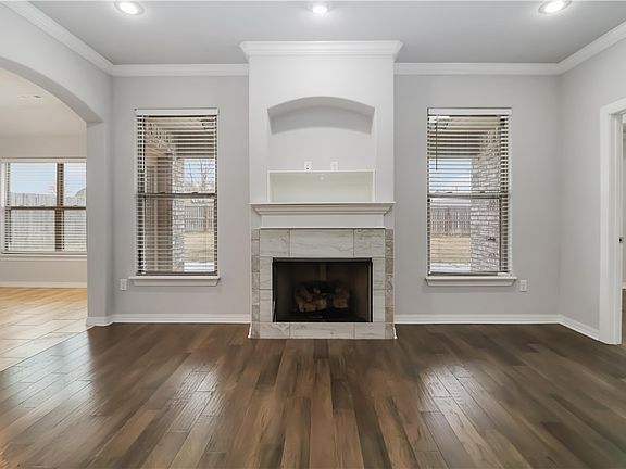 4th image of 1140 Rosemary St