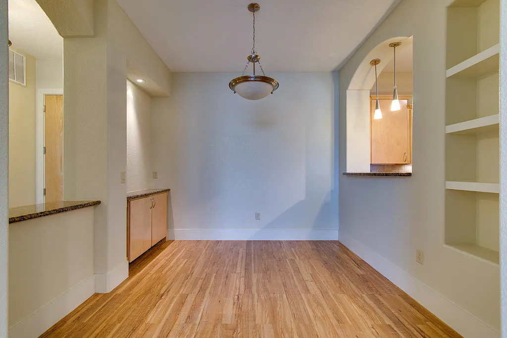 2-Bed/2-Bath in Green Hills/Belmont/Vanderbilt — Photo 3
