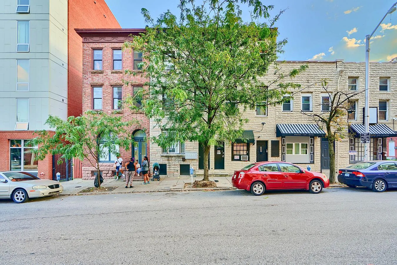 1 bed, 350 sqft, $995 — Photo 3