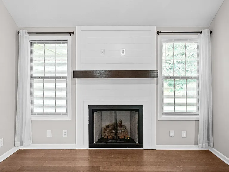 1493 Fredrick Dr — Photo 7