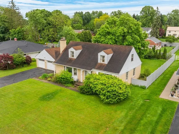 3130 Halsey Dr NE, Warren, OH 44483