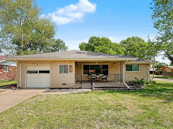 800 N Friend St, Belle Plaine, KS 67013